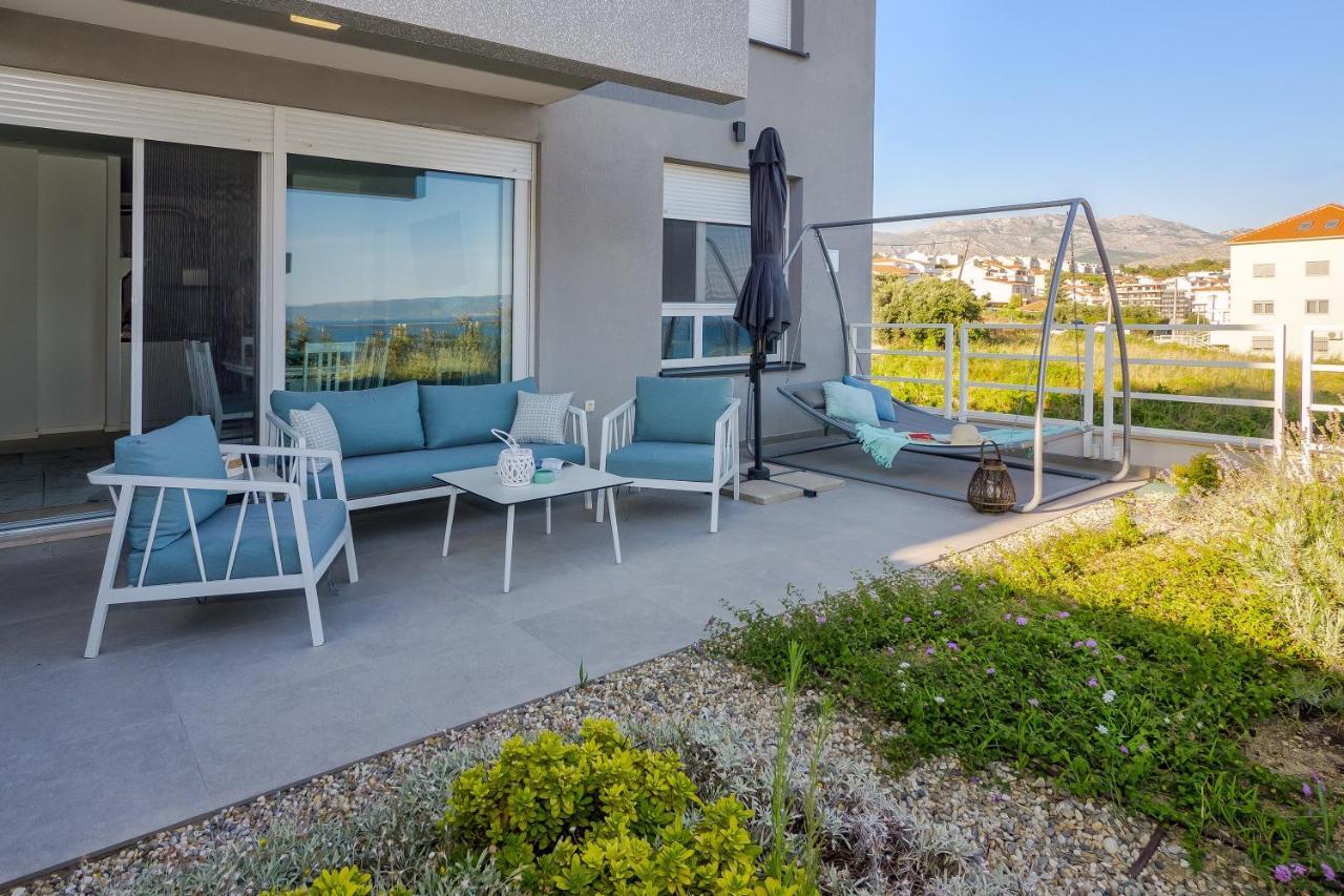 Sea View With Garden Apartment Joshua Split Kültér fotó