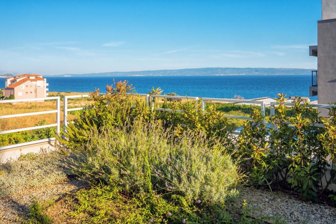 Sea View With Garden Apartment Joshua Split Kültér fotó